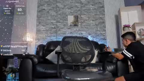 Snapshot of zack_joness10 chatting on 06.14.26 zack_joness10 online show from 06.14.26