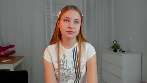 Snapshot of zadabercher chatting on 10.21.25 Marina online show from 10.21.25