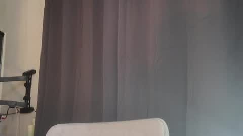 Snapshot of zaddy2jaylicks chatting on 05.21.26 Zaddy2Jaylicks online show from 05.21.26
