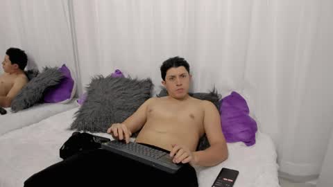 Snapshot of zaensdouglas chatting on 04.16.26 zaensdouglas online show from 04.16.26