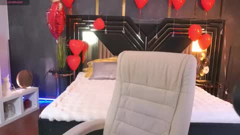 Snapshot of zafiramoonn chatting on 02.19.26 Zafiramoonn online show from 02.19.26