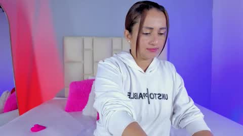 Zafiro Brown online show from 02.05.26