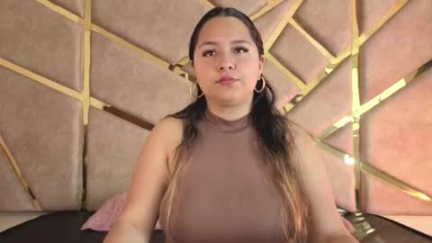 Snapshot of zafiro_claire chatting on 01.17.26 Claire online show from 01.17.26