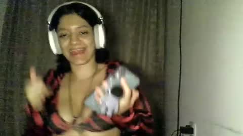Snapshot of zafiro_rubi chatting on 07.28.26 Zafiro online show from 07.28.26