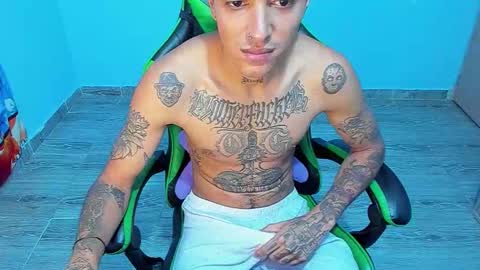 Snapshot of zafirocum chatting on 02.20.26 BiG Zafiro online show from 02.20.26