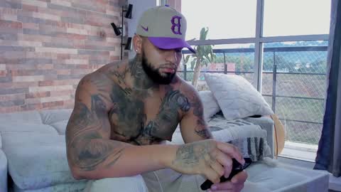 Snapshot of zain_diesel7 chatting on 01.13.25 INSTAGRAM yormanfit7 online show from 01.13.25