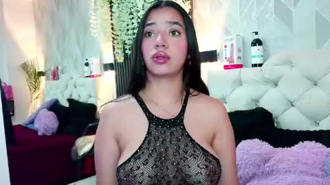 Snapshot of zaira_bonny chatting on 06.18.26 Zaira Bonny online show from 06.18.26