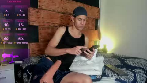Snapshot of zamirscott chatting on 07.26.26 Zamir online show from 07.26.26