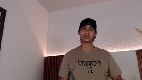 Snapshot of zander_2120 chatting on 12.14.24 Zander online show from 12.14.24