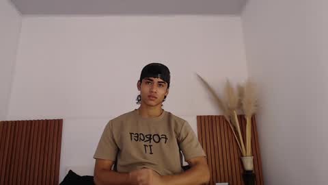 Snapshot of zander_2120 chatting on 01.16.25 Zander online show from 01.16.25