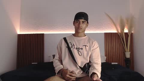 Snapshot of zander_2120 chatting on 01.17.25 Zander online show from 01.17.25