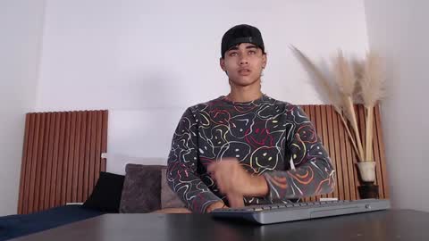 Snapshot of zander_2120 chatting on 01.20.25 Zander online show from 01.20.25