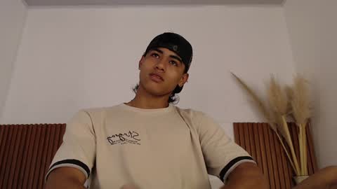 Snapshot of zander_2120 chatting on 01.24.25 Zander online show from 01.24.25