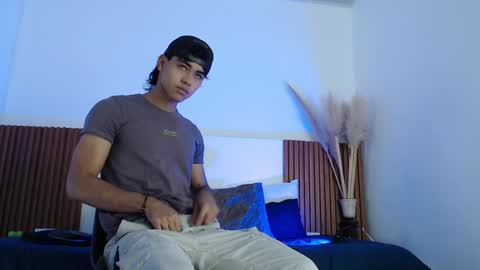 Snapshot of zander_2120 chatting on 01.25.25 Zander online show from 01.25.25