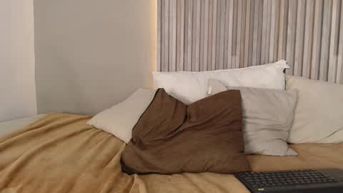 Snapshot of zander_2120 chatting on 01.30.25 Zander online show from 01.30.25