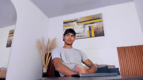 Snapshot of zander_2120 chatting on 09.27.25 Zander online show from 09.27.25