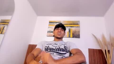 Snapshot of zander_2120 chatting on 10.11.25 Zander online show from 10.11.25