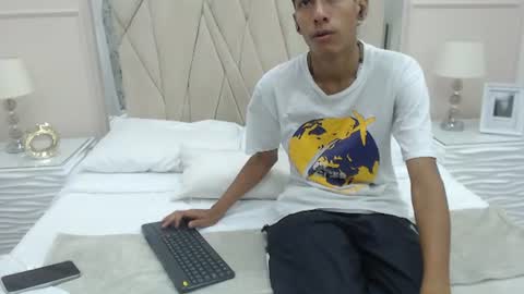 Snapshot of zane_belville chatting on 07.12.26 Zane Belville online show from 07.12.26