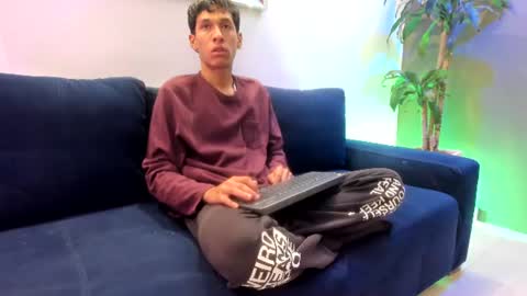 Snapshot of zane_belville chatting on 07.31.26 Zane Belville online show from 07.31.26