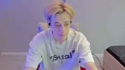 Snapshot of zane_steele chatting on 06.26.26 Kel online show from 06.26.26