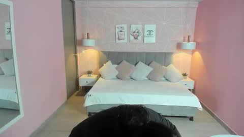 Zara Sweet  online show from 11.18.25