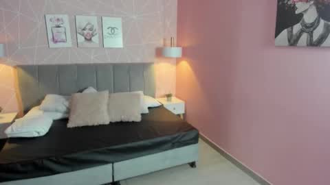 Zara Sweet  online show from 12.20.25