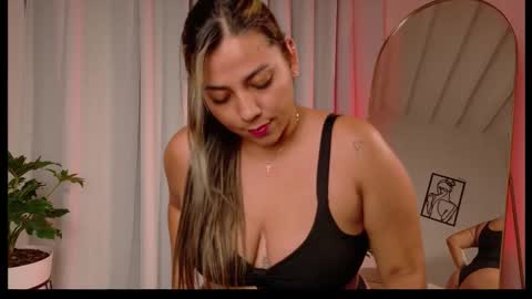 Zara Nova online show from 01.17.26