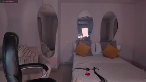 Zara  online show from 02.04.26