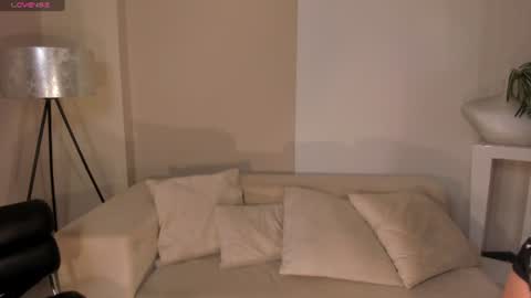 Snapshot of zarakafruni chatting on 06.13.26 Zara online show from 06.13.26