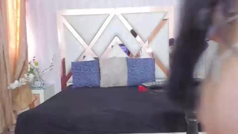 Snapshot of zaraycox chatting on 10.01.25 Zaraycox online show from 10.01.25