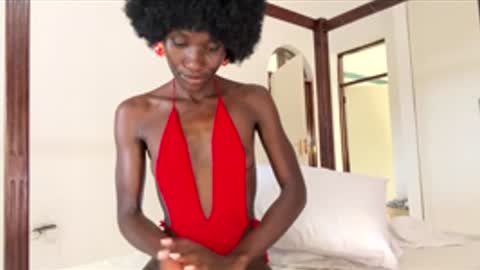 Snapshot of zaria_amara chatting on 06.10.26 zaria_amara online show from 06.10.26