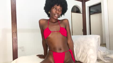 Snapshot of zaria_amara chatting on 06.18.26 zaria_amara online show from 06.18.26
