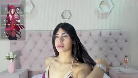 Snapshot of zarinawynne chatting on 05.12.26 Zarina Waynne online show from 05.12.26