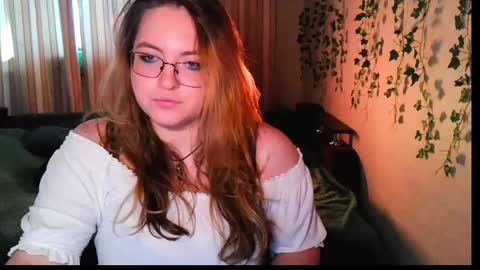 Snapshot of zayarush chatting on 10.13.25 zayarush online show from 10.13.25