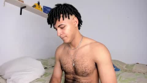 Snapshot of zayn_moreno chatting on 06.21.26 zayn 3 online show from 06.21.26