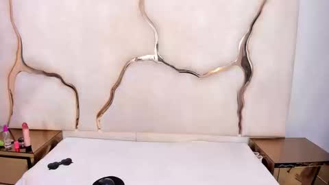 Zayra online show from 03.20.26