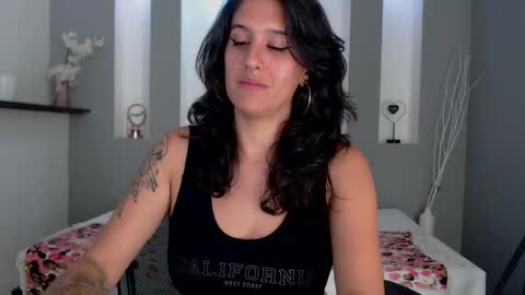 Karolyne online show from 02.17.25