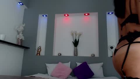 Karolyne online show from 02.22.25