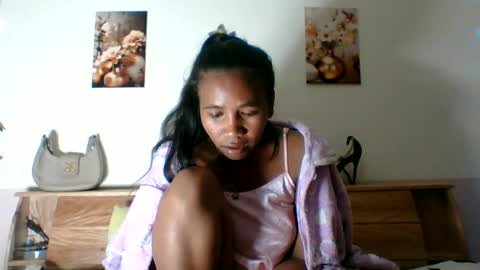 Snapshot of zedidia chatting on 06.17.26 zedidia online show from 06.17.26