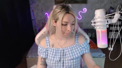 Snapshot of zellawisinski chatting on 06.01.26 Mercy online show from 06.01.26