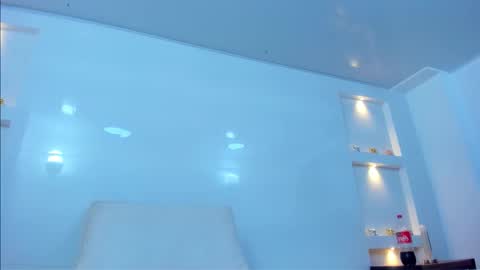 Zenda Evans online show from 09.29.25