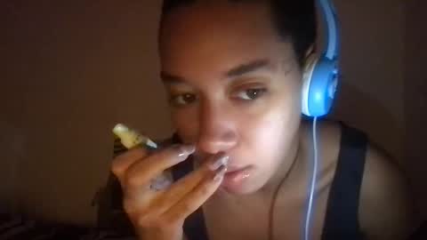 Snapshot of zenxbiaa chatting on 11.15.25 zenxbiaa online show from 11.15.25