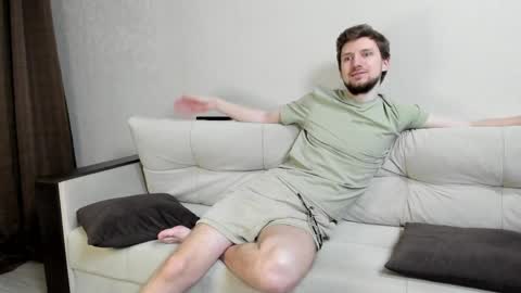 Snapshot of zepanl chatting on 05.19.26 Andrew online show from 05.19.26