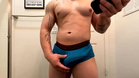 Snapshot of zerkorrip chatting on 09.12.25 Rob online show from 09.12.25