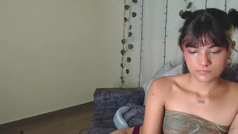 Snapshot of zero__o chatting on 02.12.25 ZERO online show from 02.12.25