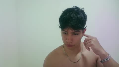 Snapshot of zeus_183 chatting on 02.28.26 zeus_183 online show from 02.28.26