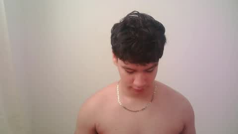 Snapshot of zeus_183 chatting on 04.22.26 zeus_183 online show from 04.22.26