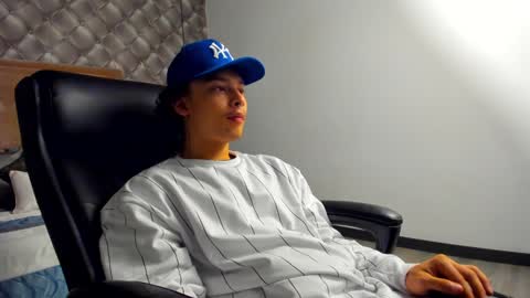 zeus online show from 12.30.24