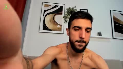 Snapshot of zeyn_edwards chatting on 09.13.25 ZEYN online show from 09.13.25