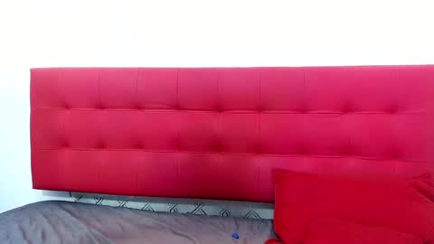 ZHAMIRA  ANDRES online show from 02.15.25